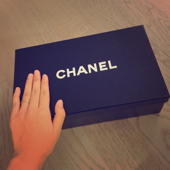 Chanel shoes box
