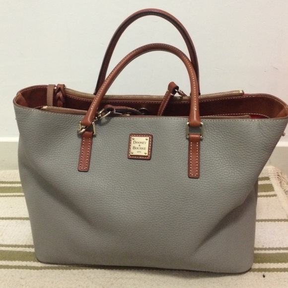 Pebble grain Willa zip snatchel