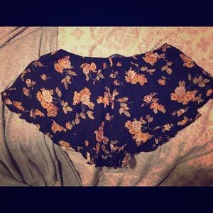 soft brandy Melville ruffle shorts, on hold