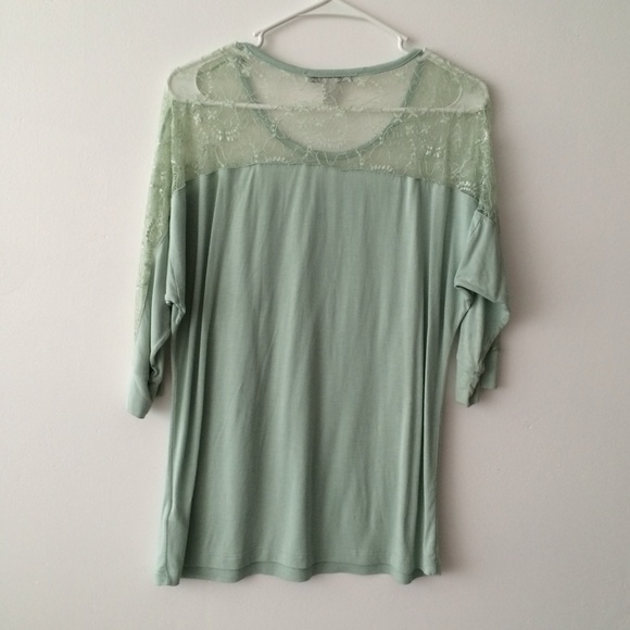 Cute mint lace top - Picture 2 of 3
