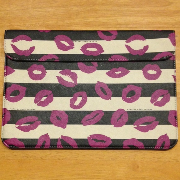 💋NWOT Marc by Marc Jacobs Sleeve MBA 13"💋💕
