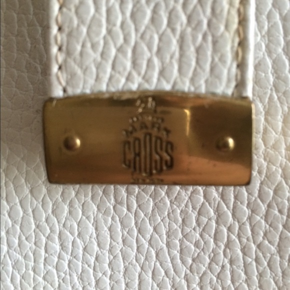 White Mark Cross - Picture 2 of 3