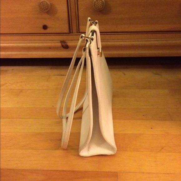 White Mark Cross - Picture 3 of 3