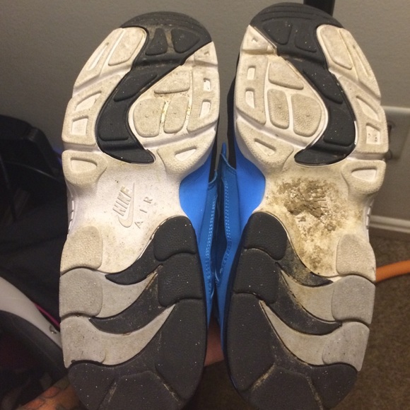 Nike diamond turf size 10 7/10 condition - Picture 2 of 3