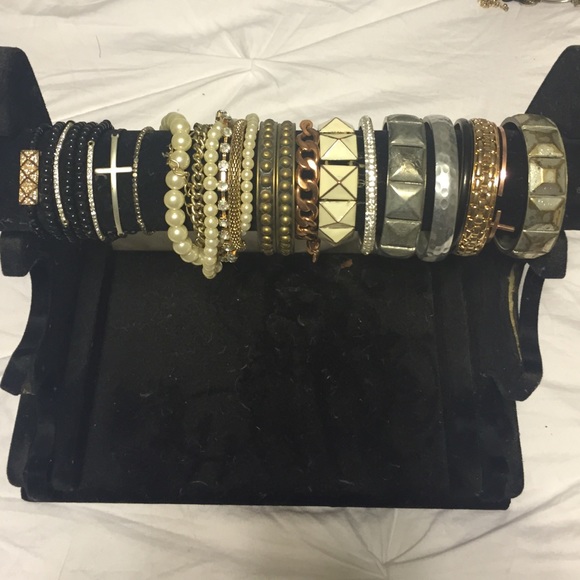 Accessories - Bracelets