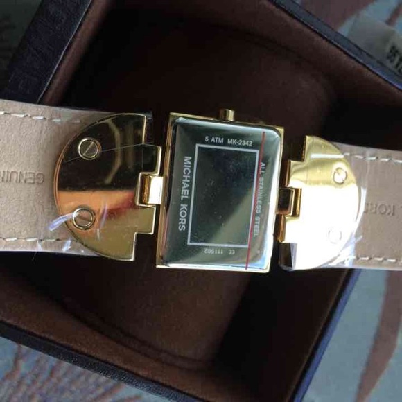 SOLD!!!!!!!!!! - Picture 3 of 4