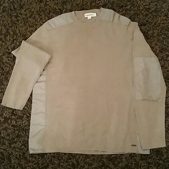 Calvin Klein Sweaters - Calvin Klein long sleeve knit sweater