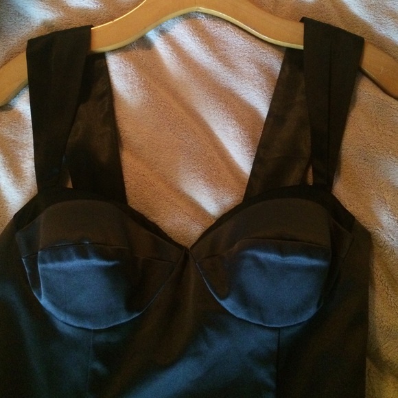 Terrific charcoal and black cocktail dress - Picture 4 of 4