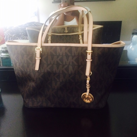 Michael Kors Handbags - Michael Kors Small Jet Set Bag