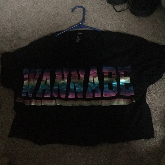 Tops - Picture 2 of 3