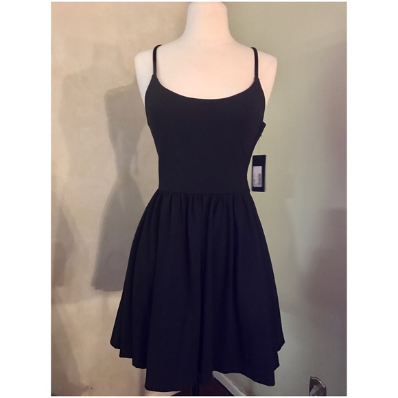 GUESS Monaco Criss-Cross Back Lace-UpDress - Picture 4 of 6