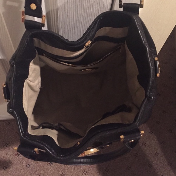 Tory Burch Amanda Tote - Picture 3 of 4