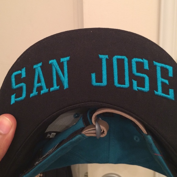 Sam Jose sharks strapback suede strap - Picture 2 of 3