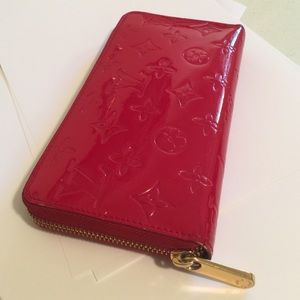 Pomme D'Amour Monogram Vernis Zippy Organizer