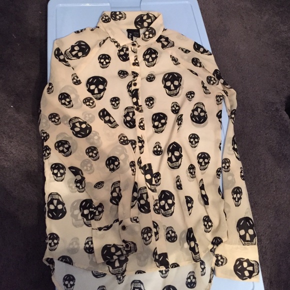 Skull Collared Long Sleeve Button-Down Shirt