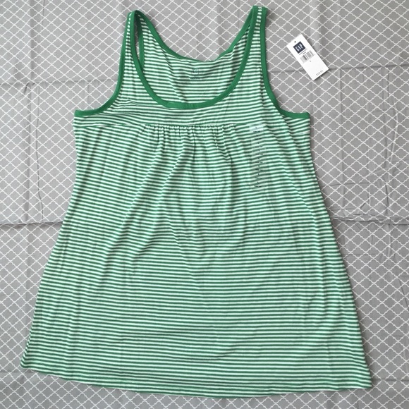 NWT green Gap tank