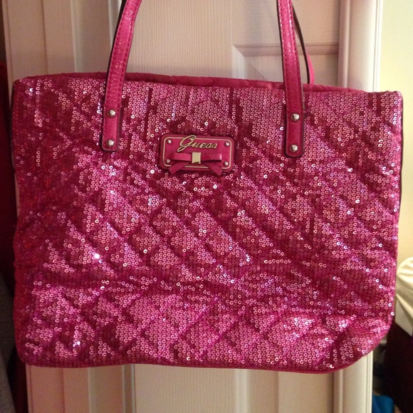 ❌SOLD❌ GUESS Purse 🎀💕💖