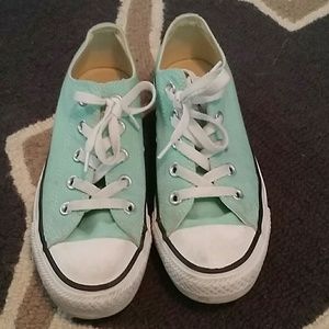 Tiffany blue converse