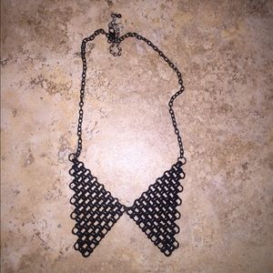 Bow tie necklace in black can bundle