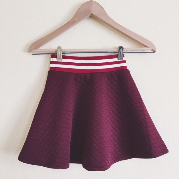 Brandy Melville Dresses & Skirts - Brand new with tags maroon jersey skirt