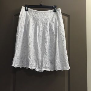 White lace Tahari pleated skirt