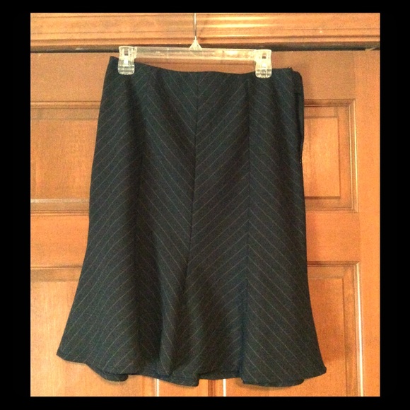 The Limited chevron stripe wool blend skirt size 8