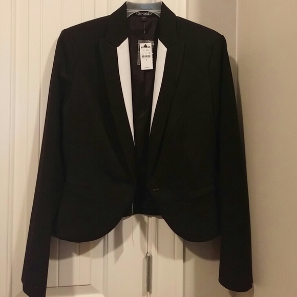 Black one-button blazer