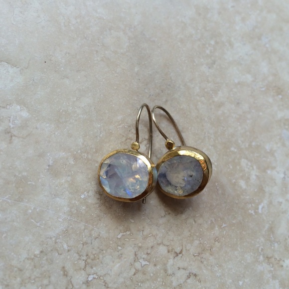 Vintage Jewelry - Gold and crystal vintage earrings