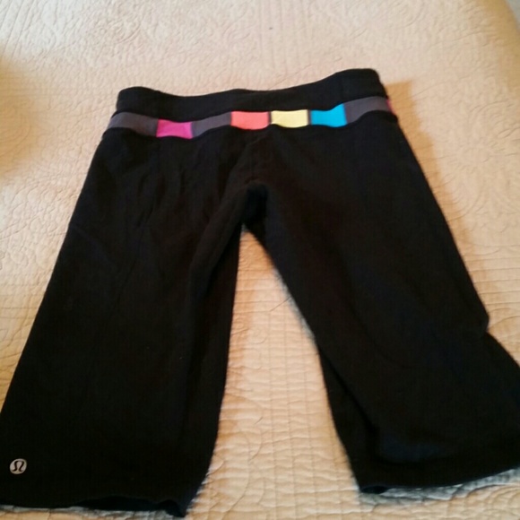 Lululemon crops size 4