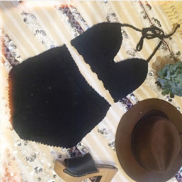 High-waisted crochet bikini