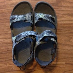 NEW! Columbia Camo Sandals