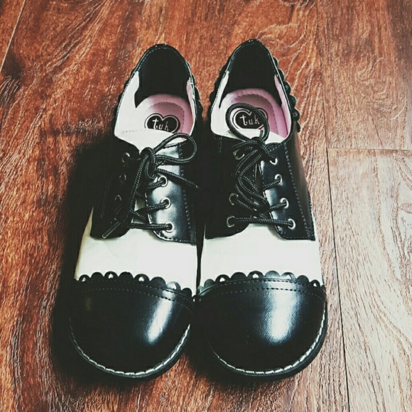 Shoe