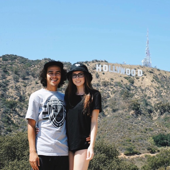 👼🏼MEET YOUR SELLER/BUYER👼🏼 - Picture 3 of 4