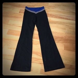 Victoria's Secret flare workout pant