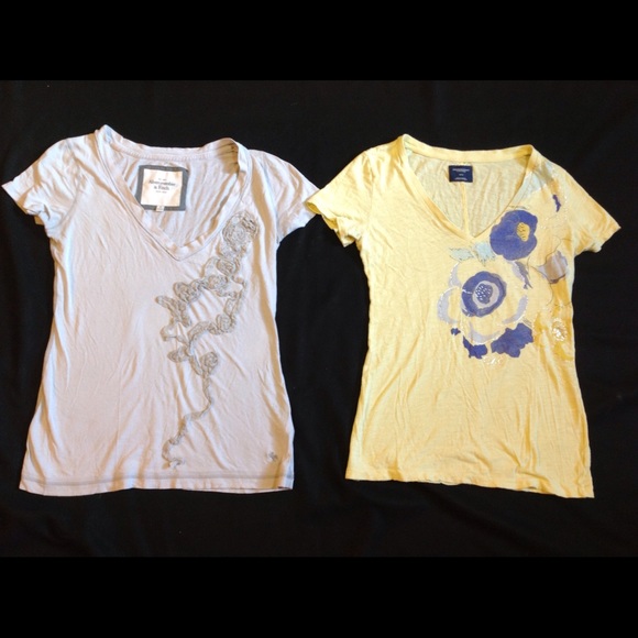 American Eagle & Abercrombie and Fitch graphic T's - Picture 3 of 3
