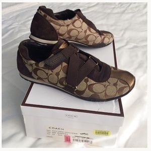 Brown coach shoes / sneakers