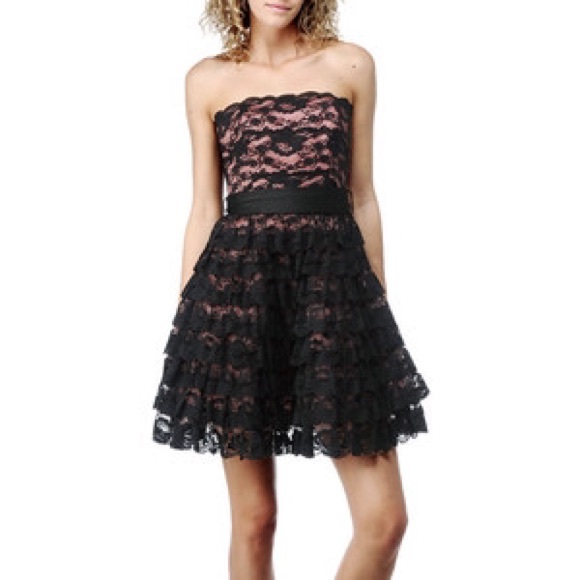 Betsy Johnson layered lace dress