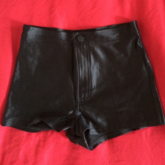 BLACK DISCO SHORTS