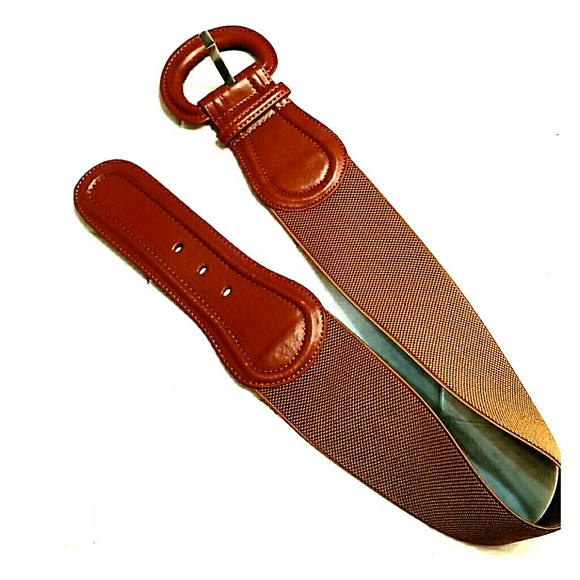Elastic belt