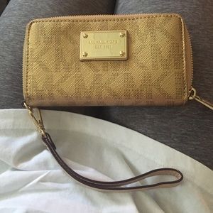 Michael Kors Wallet/Clutch