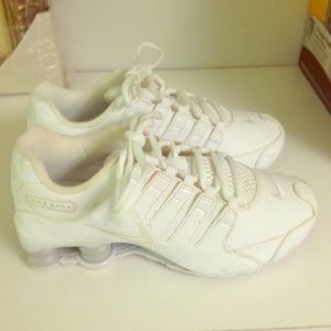 Brand New Nike Shox - White/Snake Print
