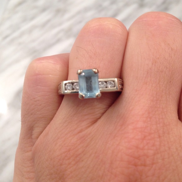 White gold and aquamarine and diamond ring. Size 5