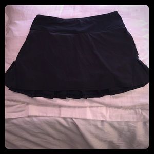 lululemon athletica pace-setter skirt