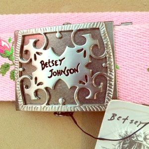 BNWT Betsey Johnson Floral Belt