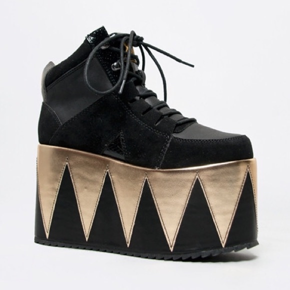 Gold / black YRU platforms NEW
