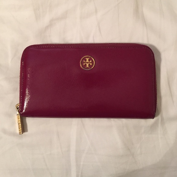 Tory Burch wallet