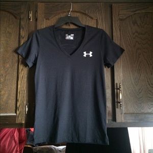 Black Under Armour fitted t-shirt