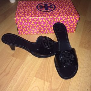 BNWB TORY BURCH Aerin-Patent Calf Heels!😍😁