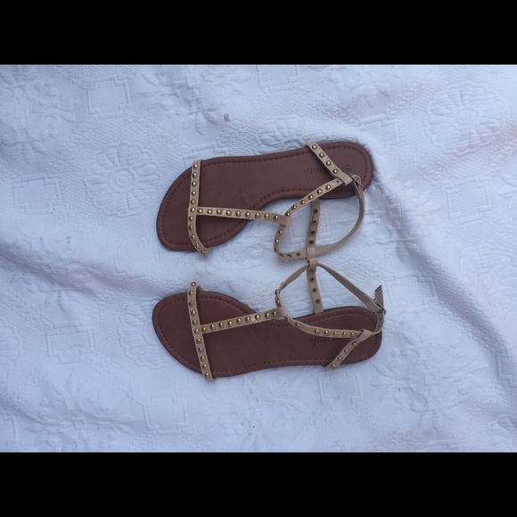 Gladiator sandals studs