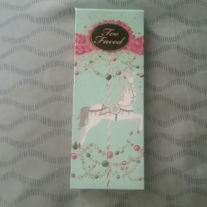 Too Faced 2014 Holiday Palette